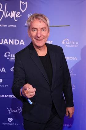 Blaue Blume 2026 Till Schmerbeck 15. Verleihung des Romantischen Kurzfilm Awards BLAUE BLUME im Funkhaus Berlin Datum: 11.02.2026 Copyright: xEventpress Kratschx