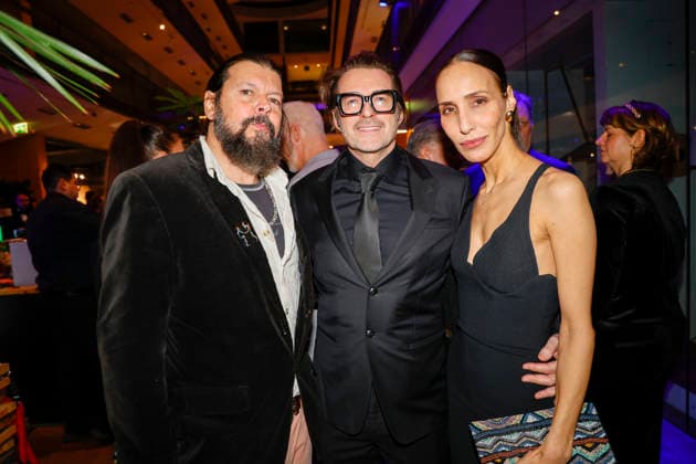 Claude Duhamel, Bruno Eyron, Friederike Dirscherl bei Actors Night 2026 in dem Alice Rooftop & Garden im Living Berlin.