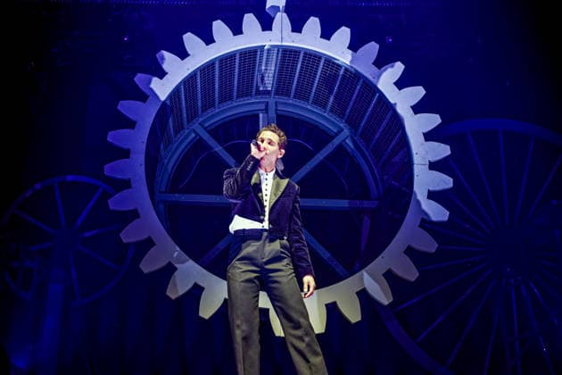 February 11, 2026, Manchester, United Kingdom: Mika (MICHAEL HOLBROOK PENNIMAN JR) performs on stage at the AO Arena, Manchester, UK, during his Spinning Out tour, delivering a flamboyant, high-energy set to a packed arena crowd. Manchester United Kingdom  - ZUMAp211 20260211_aap_p211_002 Copyright: xAndyxVonxPipx