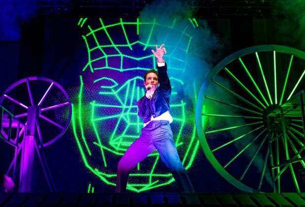 February 11, 2026, Manchester, United Kingdom: Mika (MICHAEL HOLBROOK PENNIMAN JR) performs on stage at the AO Arena, Manchester, UK, during his Spinning Out tour, delivering a flamboyant, high-energy set to a packed arena crowd. Manchester United Kingdom  - ZUMAp211 20260211_aap_p211_004 Copyright: xAndyxVonxPipx