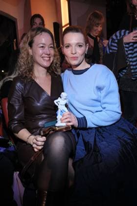 Blaue Blume 2026 Caroline Herfurth mit dem Ehrenpreis 15. Verleihung des Romantischen Kurzfilm Awards BLAUE BLUME im Frederick™s am Potsdamer Platz in Berlin Datum: 11.02.2026 Copyright: xEventpress Kratschx