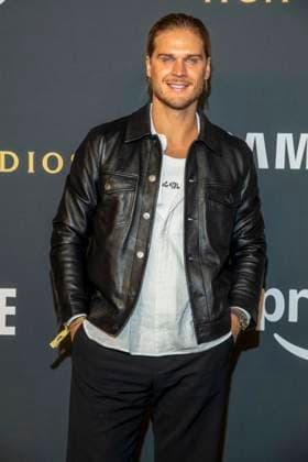 Rurik Gislason Schauspieler zu Gast auf dem schwarzen Teppich bei der Premiere Fotocall A NIGHT TO REMEMBER von Prime Video und Amazon MGM Studios auf der 76.Berlinale am Mittwoch 11. Februrar 2026 im Von Greifswald in Berlin Berlin Deutschland