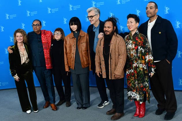 Berlin Germany 76th Berlinale Berlin International Film Festival Photocall of the Jury International Jury President Wim Wenders surrounded by Jury members Thomas Bohlen Starface 2026 02 12 452987 2026 02 12 Berlin Germany Wenders, Wim  Copyright: xThomasxBohlenx STAR_452987_005