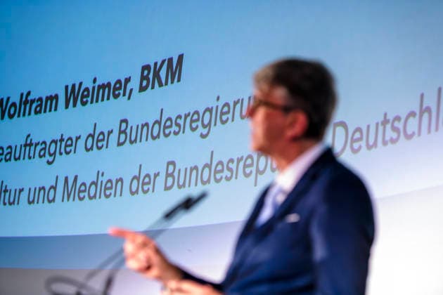 Wolfram Weimer besucht DPT26 EUR, Deutschland, Berlin. 12.02.2026: Filmpolitische Rede des Staatsminister Wolfram Weimer, Beauftragter der Bundesregierung für Kultur und Medien, besucht den Deutschen Produzententag 2026 in Berlin. Unter dem Motto Gemeinsam stärker: Deutschlands Filmwirtschaft im internationalen Wettbewerb bringt der Deutsche Produzententag 2026 vor Eröffnung der Berlinale zentrale Akteurinnen und Akteure der nationalen und internationalen Filmwirtschaft zusammen.