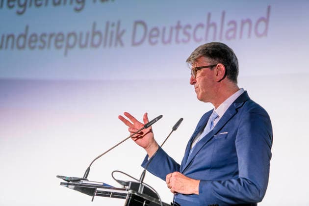 Wolfram Weimer besucht DPT26 EUR, Deutschland, Berlin. 12.02.2026: Filmpolitische Rede des Staatsminister Wolfram Weimer, Beauftragter der Bundesregierung für Kultur und Medien, besucht den Deutschen Produzententag 2026 in Berlin. Unter dem Motto Gemeinsam stärker: Deutschlands Filmwirtschaft im internationalen Wettbewerb bringt der Deutsche Produzententag 2026 vor Eröffnung der Berlinale zentrale Akteurinnen und Akteure der nationalen und internationalen Filmwirtschaft zusammen.