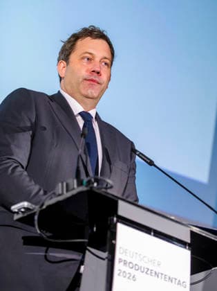 Lars Klingbeil besucht Filmwirtschaft EUR, Deutschland, Berlin. 12.02.2026: Bundesfinanzminister und Vizekanzler Lars Klingbeil (SPD) besucht den Deutschen Produzententag 2026 in Berlin. Unter dem Motto Gemeinsam stärker: Deutschlands Filmwirtschaft im internationalen Wettbewerb bringt der Deutsche Produzententag 2026 vor Eröffnung der Berlinale zentrale Akteurinnen und Akteure der nationalen und internationalen Filmwirtschaft zusammen.