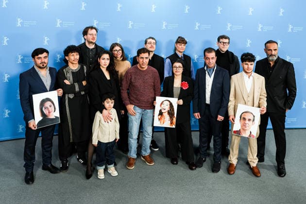 Berlin Berlinale, 76. internationale Filmfestspiele Berlin 2026 Links Laila Mahmudi, Liam Hussaini, Anwar Hashimi Mitte, Shahrbanoo Sadat, Rechts Katja Adomeit und Team Photocall No Good Men Berlinale, 76. internationale Filmfestspiele Berlin 2026 -Pressefoto Roger Buerke Copyright: xEibner-Pressefoto RogerxBuerkex EP_RBE