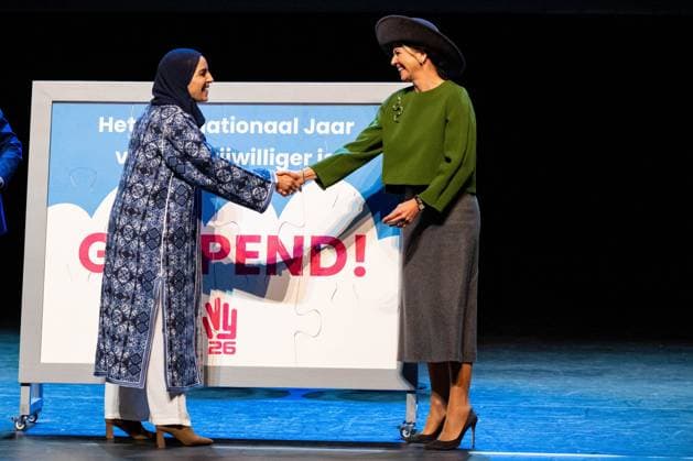 Queen Máxima Opens the International Year of the Volunteer - Utrecht Stadsschouwburg (City Theatre) Queen Máxima will open the International Year of Volunteers at the Stadsschouwburg in Utrecht. The year focuses on the power of doing and is an ode to everyone who dedicates themselves to helping others. The VrijwilligerswerkNL association is organizing the event. State Secretary for Long-Term and Social Care, Nicki Pouw-Verweij, will be present at the opening. Utrecht Netherlands  Copyright: xBrunoxPress ABACAx