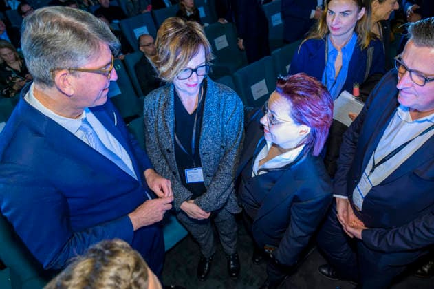 Weimer + de Mardt + Münferering EUR, Deutschland, Berlin. 12.02.2026: Staatsminister Wolfram Weimer, Beauftragter der Bundesregierung für Kultur und Medien, Sabine de Mardt - Filmproduzentin und GF der Gaumont GmbH und Michelle Müntefering, CEO und Sprecherin des Gesamtvorstands der Produktionsallianz. Deutschen Produzententag 2026 in Berlin. Unter dem Motto Gemeinsam stärker: Deutschlands Filmwirtschaft im internationalen Wettbewerb bringt der Deutsche Produzententag 2026 vor Eröffnung der Berlinale zentrale Akteurinnen und Akteure der nationalen und internationalen Filmwirtschaft zusammen.