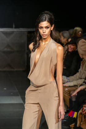 Frederick Anderson - Runway - February 2026 New York Fashion Week (NEW) Frederick Anderson - Runway - February 2026 New York Fashion Week. February 11, 2026, New York, New York, USA: A model walks the runway at the Frederick Anderson fashion show during New York Fashion Week at Nebula on February 11, 2026 in New York City. (Credit: M10s TheNews2) (Foto: M10s Thenews2 imago images) Frederick Anderson - Runway - February 2026 New York Fashion Week  Copyright: xRonxAdarx