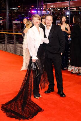 Berlin Berlinale, 76. internationale Filmfestspiele Berlin 2026 Heike Makatsch und Trystan Puetter Eroeffnungsfeier Berlinale Palast, Roter Teppich Berlinale, 76. internationale Filmfestspiele Berlin 2026 -Pressefoto Roger Buerke-Pressefoto Roger Buerke Copyright: xEibner-Pressefoto RogerxBuerkex EP_RBE