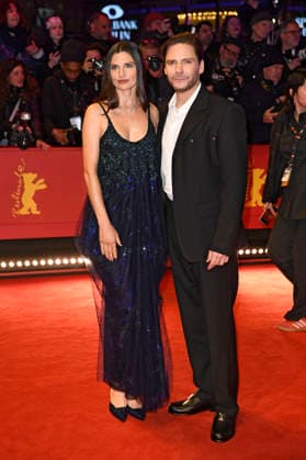 Daniel Brühl mit Ehefrau Felicitas Rombold bei der Festivaleröffnung mit der Premiere des Kinofilms No Good Men auf der Berlinale 2026 76. Internationale Filmfestspiele Berlin im Berlinale Palast. Berlin, 12.02.2026