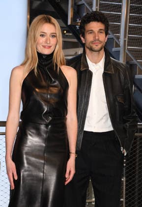 NEW YORK, NY- FEBRUARY 12: Sarah Pidgeon and Paul Anthony Kelly at the Empire State Building to Celebrate the Premiere of FX s Love Story: John F. Kennedy & Carolyn Bessette on FX and Hulu on February 12, 2026 in New York City. Copyright: xmpi099x