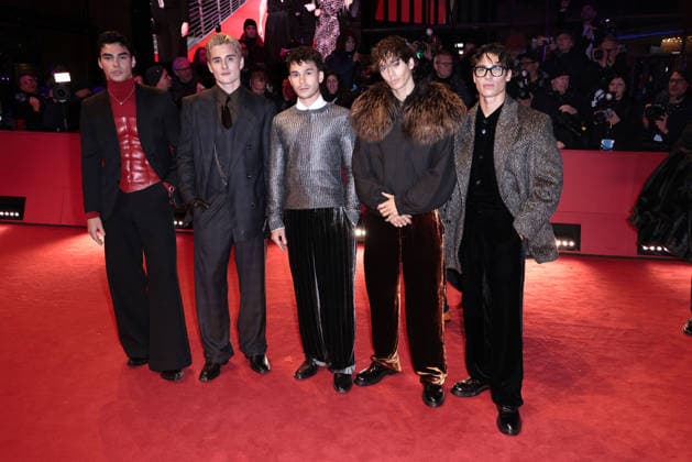 Elevator Boys mit Tim Schaecker, Jacob Rott, Bene Schulz, Julien Brown und Luis Freitag bei der Eroeffnung der 76. Berlinale Internationale Filmfestspiele mit der - No Good Men- Film Premiere am 12.02.2026 in Berlin Berlinale Opening 2026 mit der -No Good Men- Film Premiere in Berlin
