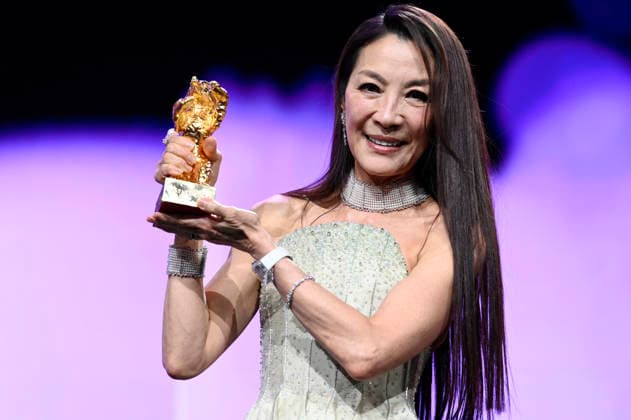 Michelle Yeoh bei der Verleihung des Goldenen Ehrenbären für das Lebenswerk während der Eröffnungszeremonie der Berlinale 2026 76. Internationale Filmfestspiele Berlin im Berlinale Palast . Berlin, 12.02.2026