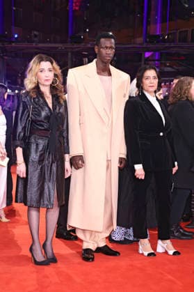Danielle Arbid, Amine Benrachid und Hiam Abbass bei der Festivaleröffnung mit der Premiere des Kinofilms No Good Men auf der Berlinale 2026 76. Internationale Filmfestspiele Berlin im Berlinale Palast. Berlin, 12.02.2026