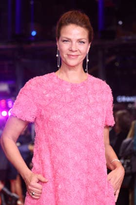Jessica Schwarz bei der Festivaleröffnung mit der Premiere des Kinofilms No Good Men auf der Berlinale 2026 76. Internationale Filmfestspiele Berlin im Berlinale Palast. Berlin, 12.02.2026