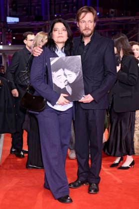 Jasmin Tabatabai mit Partner Andreas Pietschmann bei der Festivaleröffnung mit der Premiere des Kinofilms No Good Men auf der Berlinale 2026 76. Internationale Filmfestspiele Berlin im Berlinale Palast. Berlin, 12.02.2026