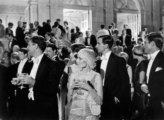 RECORD DATE NOT STATED Bruce Dern, Lois Chiles, Mia Farrow, Sam Waterston and Robert Redford in The Great Gatsby 1974 Paramount ** I.V. M.T. EDITORIAL USE ONLY  Copyright: x