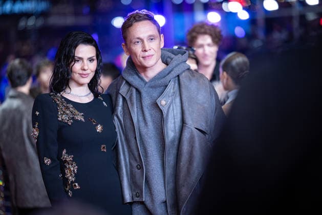 Opening 76. Berlinale - Der alternative Blick Matthias Schweighöfer und Ruby O. Fee Eröffnung der 76. Berlinale mit dem afghanischen Film No Good Men im Berlinale Palast in Berlin Copyright: xEventpressx