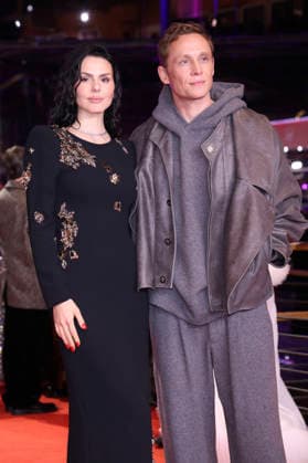 Ruby O. Fee und Matthias Schweighöfer bei der Festivaleröffnung mit der Premiere des Kinofilms No Good Men auf der Berlinale 2026 76. Internationale Filmfestspiele Berlin im Berlinale Palast. Berlin, 12.02.2026