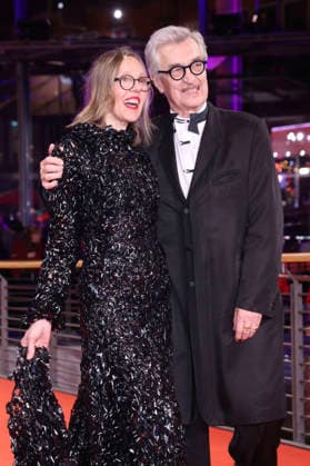 Wim Wenders mit Ehefrau Donata Wenders bei der Festivaleröffnung mit der Premiere des Kinofilms No Good Men auf der Berlinale 2026 76. Internationale Filmfestspiele Berlin im Berlinale Palast. Berlin, 12.02.2026