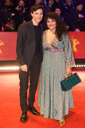 Sebastian Urzendowsky und Sara Fazilat bei der Festivaleröffnung mit der Premiere des Kinofilms No Good Men auf der Berlinale 2026 76. Internationale Filmfestspiele Berlin im Berlinale Palast. Berlin, 12.02.2026