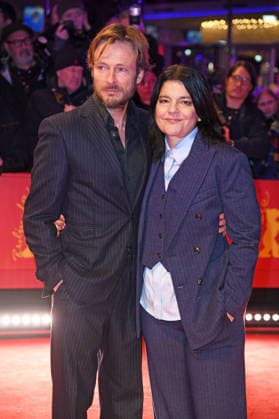 Andreas Pietschmann mit Freundin Jasmin Tabatabai auf dem Roten Teppich der ERÖFFNUNG DER 76. BERLINALE (International Berlin Film Festival) im Berlinale Palast am Potsdamer Platz in Berlin am 12.02.2026