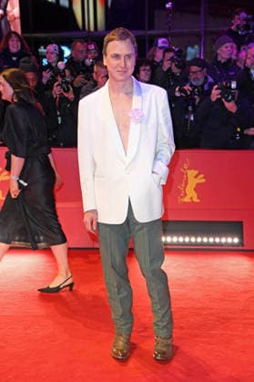 Lars Eidinger auf dem Roten Teppich der ERÖFFNUNG DER 76. BERLINALE (International Berlin Film Festival) im Berlinale Palast am Potsdamer Platz in Berlin am 12.02.2026