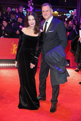 Iris Berben mit Freund Heiko Kiesow auf dem Roten Teppich der ERÖFFNUNG DER 76. BERLINALE (International Berlin Film Festival) im Berlinale Palast am Potsdamer Platz in Berlin am 12.02.2026