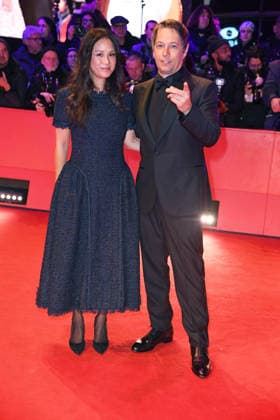 Sean Baker mit Ehefrau Samantha Quan auf dem Roten Teppich der ERÖFFNUNG DER 76. BERLINALE (International Berlin Film Festival) im Berlinale Palast am Potsdamer Platz in Berlin am 12.02.2026