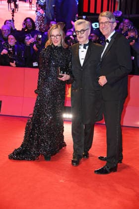 Wim Wenders mit Ehefrau Donata Wenders, Wolfram Weimer auf dem Roten Teppich der ERÖFFNUNG DER 76. BERLINALE (International Berlin Film Festival) im Berlinale Palast am Potsdamer Platz in Berlin am 12.02.2026