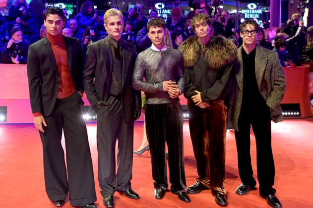 Elevator Boys bei der Festivaleröffnung mit der Premiere des Kinofilms No Good Men auf der Berlinale 2026 76. Internationale Filmfestspiele Berlin im Berlinale Palast. Berlin, 12.02.2026