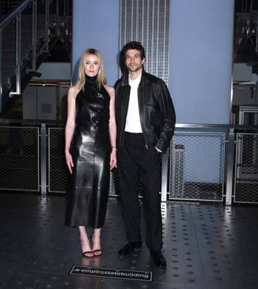 February 12, 2026, New York, Ny, United States: Sarah Pidgeon and Paul Anthony Kelly visit the Empire State Building to celebrate the premiere of FXs Love Story: John F. Kennedy Jr. & Carolyn Bessette. Held at Empire State Building in New York. Zuma Press February 12, 2026 New York United States - ZUMAp281 20260212_zea_p281_020 Copyright: xPhotoxImagexPressx
