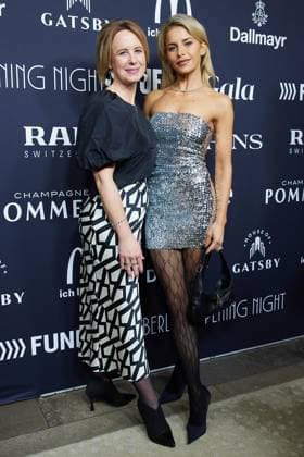 Berlin Opening Night ** NUR FÜR REDAKTIONELLE ZWECKE ** EDITORIAL USE ONLY **<p>Verlegerin Julia Becker und Caro Daur kommen zur Berlin Opening Night ins Hotel Stue. Die Night findet im Rahmen der Berlinale statt. Deutschland Berlin Berlin Copyright: JörgxCarstensen