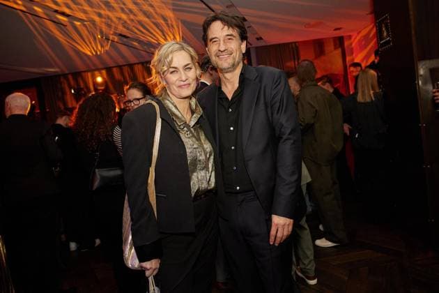 Berlin Opening Night ** NUR FÜR REDAKTIONELLE ZWECKE ** EDITORIAL USE ONLY **<p>Die Schauspieler Gesine Cukowski und Oliver Mommsen kommen zur Berlin Opening Night ins Hotel Stue. Die Night findet im Rahmen der Berlinale statt. Deutschland Berlin Berlin Copyright: JörgxCarstensen
