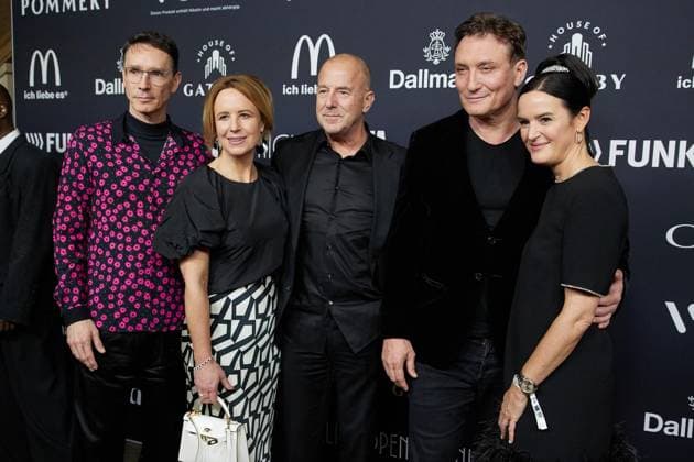 Berlin Opening Night ** NUR FÜR REDAKTIONELLE ZWECKE ** EDITORIAL USE ONLY **<p>Sascha Schwingel, Julia Becker, Heino Ferch, Oliver Masucci and Doris Brücker kommen zur Berlin Opening Night ins Hotel Stue. Die Night findet im Rahmen der Berlinale statt. Deutschland Berlin Berlin Copyright: JörgxCarstensen