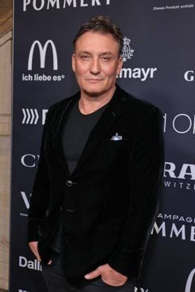 Berlin Opening Night 2026 im Das Stue Oliver Masucci Berlin Opening Night 2026 im Hotel SO Berlin Das Stue, Berlin, Datum: 12.02.2026 Copyright: xEventpress Kratschx