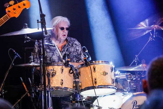 Purpendicular mit Drummer Ian Paice (Gründungsmitglied Deep Purple) - Rüsselsheim 12.02.2026: Konzert von Purpendicular mit Schlagzeug-Legende Ian Paice von Deep Purple