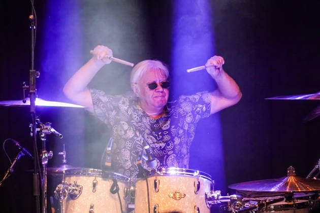 Purpendicular mit Drummer Ian Paice (Gründungsmitglied Deep Purple) - Rüsselsheim 12.02.2026: Konzert von Purpendicular mit Schlagzeug-Legende Ian Paice von Deep Purple
