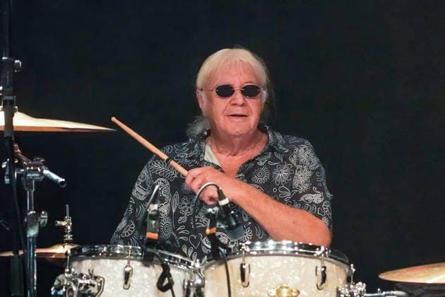 Purpendicular mit Drummer Ian Paice (Gründungsmitglied Deep Purple) - Rüsselsheim 12.02.2026: Konzert von Purpendicular mit Schlagzeug-Legende Ian Paice von Deep Purple
