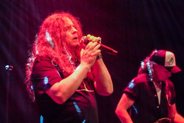 Purpendicular mit Sänger und Bandgründer Robby Thomas Walsh, - Rüsselsheim 12.02.2026: Konzert von Purpendicular mit Schlagzeug-Legende Ian Paice von Deep Purple