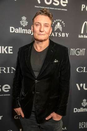 Oliver Masucci zu Gast bei der Berlin Opening Night by UFA FUNKE und Gala im Rahmen der Berlinale bei den 76 Internationale Filmfestspiele Berlin im Hotel SO Das Stue am Donnerstag 12.Februar 2026 in Berlin Berlin Deutschland