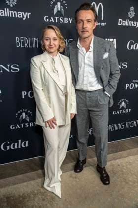 Anna Maria Mühe Muehe und Lucas Gregorowicz Ehepaar zu Gast bei der Berlin Opening Night by UFA FUNKE und Gala im Rahmen der Berlinale bei den 76 Internationale Filmfestspiele Berlin im Hotel SO Das Stue am Donnerstag 12.Februar 2026 in Berlin Berlin Deutschland