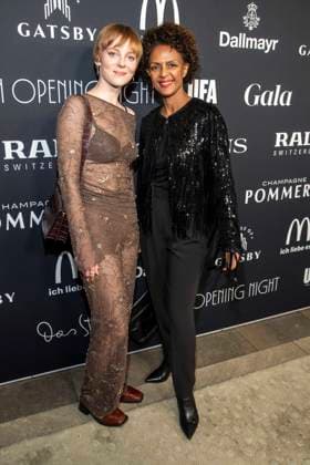 Dennenesch Zoude mit Begleitung Frau zu Gast bei der Berlin Opening Night by UFA FUNKE und Gala im Rahmen der Berlinale bei den 76 Internationale Filmfestspiele Berlin im Hotel SO Das Stue am Donnerstag 12.Februar 2026 in Berlin Berlin Deutschland