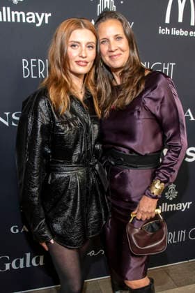 Luna Schweiger und Dana Schweiger Mutter tochter zu Gast bei der Berlin Opening Night by UFA FUNKE und Gala im Rahmen der Berlinale bei den 76 Internationale Filmfestspiele Berlin im Hotel SO Das Stue am Donnerstag 12.Februar 2026 in Berlin Berlin Deutschland