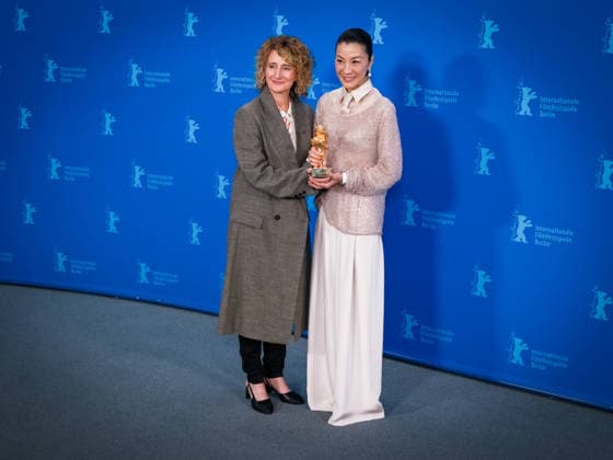 Photocall for Honorary Golden Bear , Grand Hyatt Berlin, Berlin, Germany Festival director Tricia Tuttle with Michelle Yeoh seen at the Photocall for Honorary Golden Bear during Berlinale (Berlin Film Festival) at Grand Hyatt Berlin, Berlin, , Germany on 13 February 2026., Credit:Julie Edwards Avalon  Copyright: xJuliexEdwardsx xAvalonx 1074597218