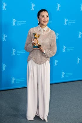 Berlin Berlinale, 76. internationale Filmfestspiele Berlin 2026 Photo Call Michelle Yeoh mit Goldenem Ehrenbaer Berlinale, 76. internationale Filmfestspiele Berlin 2026, 13.02.2026 Copyright: xEibner-Pressefoto RogerxBuerkex EP_RBE
