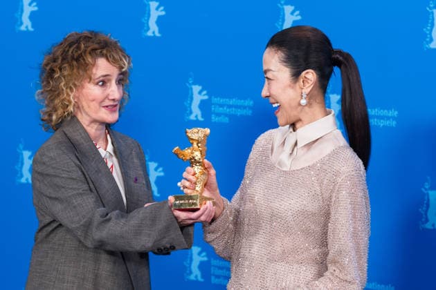 Photocall for Honorary Golden Bear , Grand Hyatt Berlin, Berlin, Germany Festival director Tricia Tuttle with Michelle Yeoh seen at the Photocall for Honorary Golden Bear during Berlinale (Berlin Film Festival) at Grand Hyatt Berlin, Berlin, , Germany on 13 February 2026., Credit:Julie Edwards Avalon  Copyright: xJuliexEdwardsx xAvalonx 1074597313