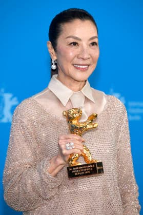 Michelle Yeoh beim Photocall zur Verleihung des Goldenen Ehrenbären für das Lebenswerk auf der Berlinale 2026 76. Internationale Filmfestspiele Berlin im Hotel Grand Hyatt. Berlin, 13.02.2025